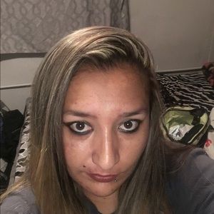 Meet your Posher, Marivel